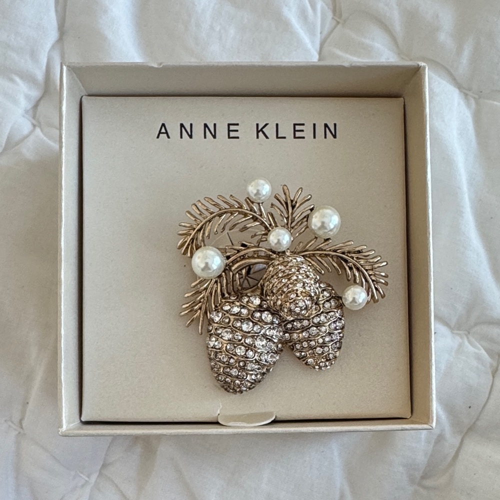 New! Anne Klein Fall Brooch